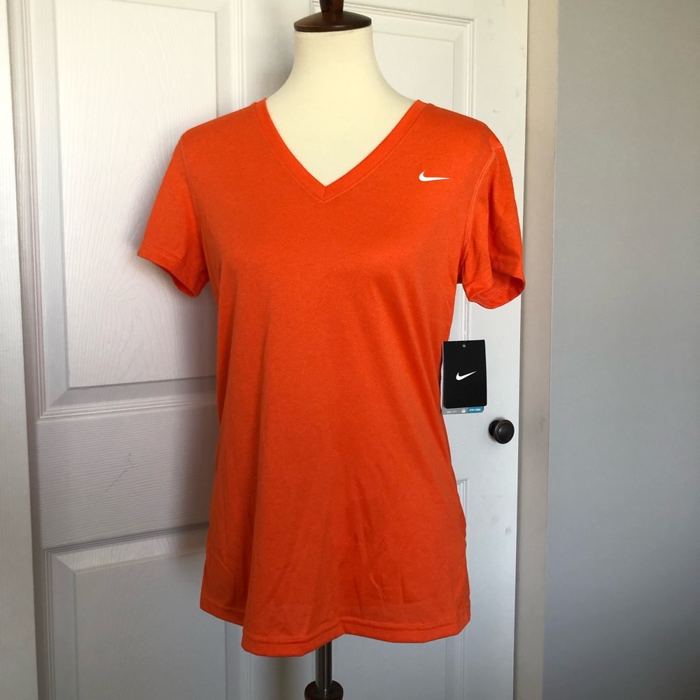 NWT - Nike women’s dri-fit short sleeved v-neck
